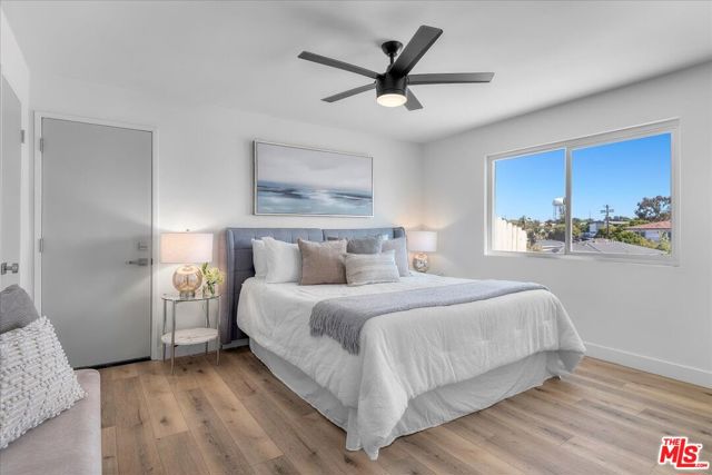 1311 Manhattan Beach Boulevard, Manhattan Beach, California 90266, 2 Bedrooms Bedrooms, ,2 BathroomsBathrooms,Residential,For Sale,Manhattan Beach,25544727