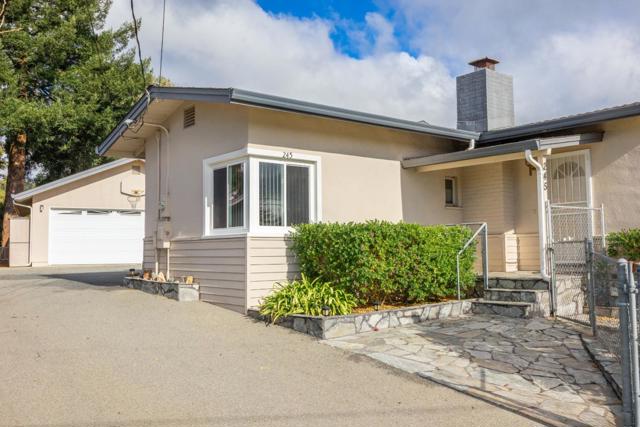245 Siesta Drive, Aptos CA: https://media.crmls.org/mediaz/dafd0df2-68ef-4ecc-a9e2-72c5c78c954f.jpg