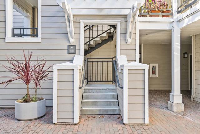 1982 W Bayshore Road, East Palo Alto CA: https://media.crmls.org/mediaz/dafdb2ca-d34d-4b33-85bb-e27a6bb5f961.jpg
