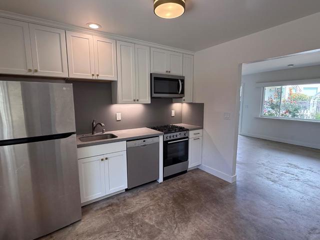 124 Winfield Way, Aptos CA: https://media.crmls.org/mediaz/dafe2259-00e5-4d0c-ba04-f33c1eee1f77.jpg