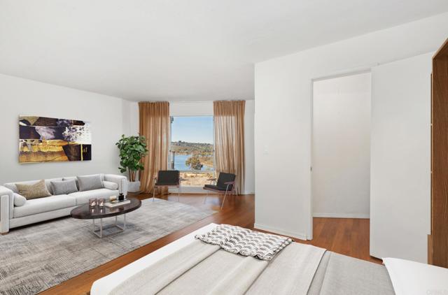 5712 Baltimore Drive, La Mesa CA: https://media.crmls.org/mediaz/dafe2431-2b42-4c3b-8303-a3b056878f7d.jpg