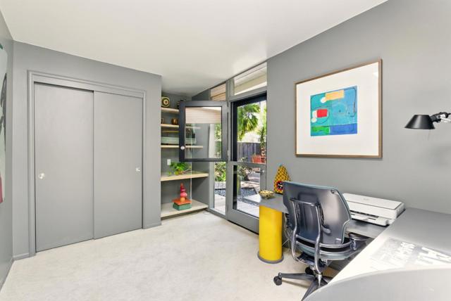 964 Colonial Lane, Palo Alto CA: https://media.crmls.org/mediaz/dafe2484-9b79-4634-8f3a-37ede9b9175b.jpg
