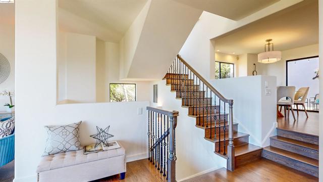 Image 32 of 42 For 1 Clipper Hill