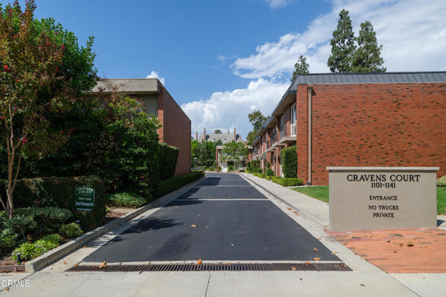 Detail Gallery Image 44 of 56 For 1105 S Orange Grove Bld, Pasadena,  CA 91105 - 3 Beds | 2/1 Baths
