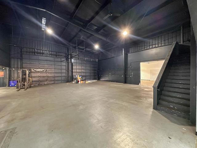Image 9 of 58 For 1020 Auto Center Parkway