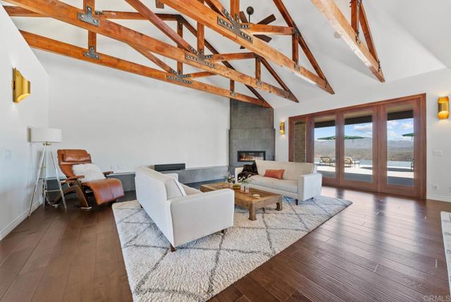 24949 Thunder Mountain Road, Ramona CA: https://media.crmls.org/mediaz/daffda58-4112-49b6-a031-b04270c705e2.jpg