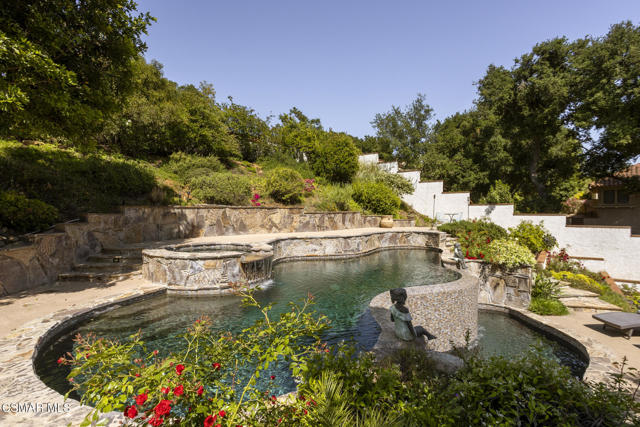 4525 Rayburn Street, Westlake Village CA: https://media.crmls.org/mediaz/db01717e-4c31-4ab1-a8d1-c8118c99a694.jpg