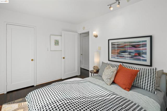 209 Behrens St, El Cerrito CA: https://media.crmls.org/mediaz/db028f99-40a6-4f4c-a114-e9474ca0a0c5.jpg