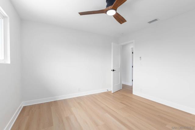 361 E Indian Rock Rd, Vista CA: https://media.crmls.org/mediaz/db03e75f-8e65-433e-a31d-0575153589fa.jpg