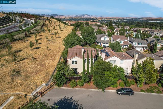 208 Hill Ct, San Ramon, California 94583, 4 Bedrooms Bedrooms, ,2 BathroomsBathrooms,Single Family Residence,For Sale,Hill Ct,41064077