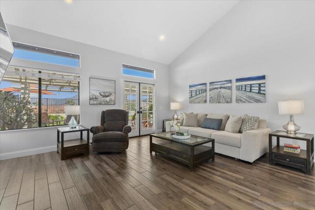 16263 Via Embeleso, San Diego CA: https://media.crmls.org/mediaz/db054a15-fd3e-4a77-a0ba-f670236c2ff9.jpg