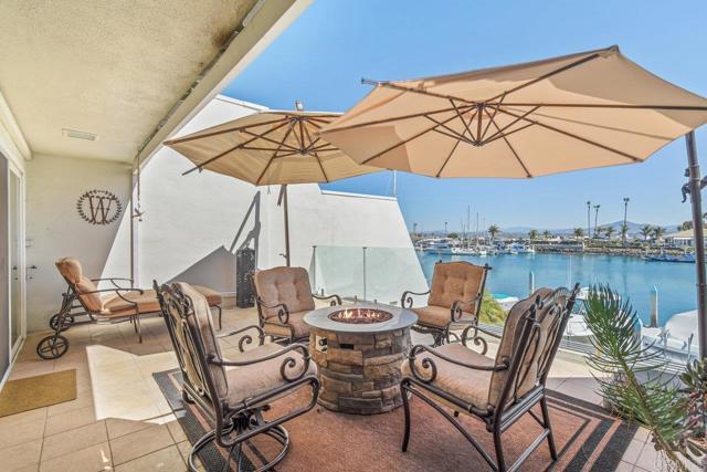 Detail Gallery Image 3 of 34 For 30 Antigua Ct, Coronado,  CA 92118 - 3 Beds | 2 Baths