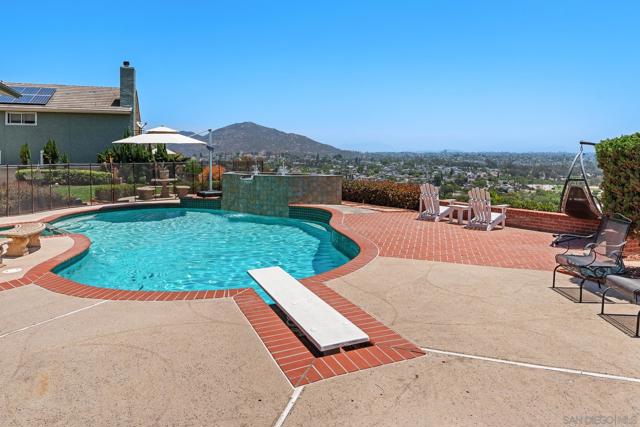 6143 Madra, San Diego CA: https://media.crmls.org/mediaz/db07c494-7005-4651-9362-e64fc6df41fb.jpg