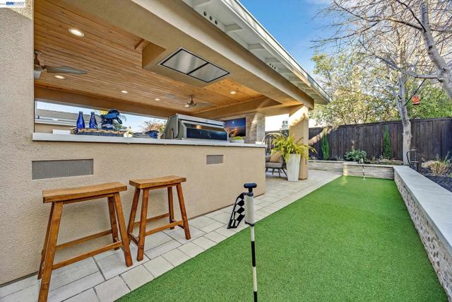 2170 Santa Croce Dr, Livermore CA: https://media.crmls.org/mediaz/db07ebd3-a68e-436f-a092-95f1eec7fe5d.jpg