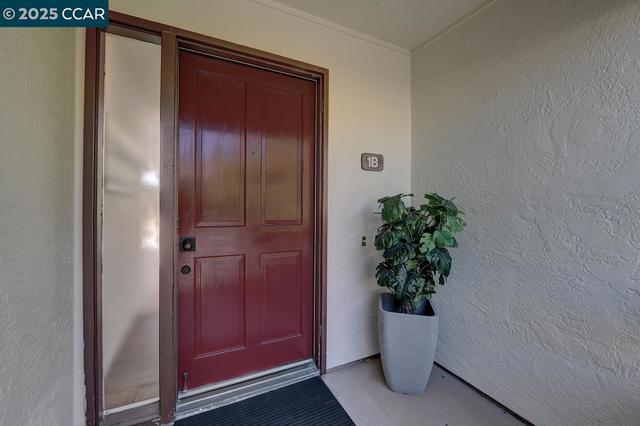 3244 Terra Granada Dr, Walnut Creek CA: https://media.crmls.org/mediaz/db0981c3-9e1d-4df4-88fb-bb8a98f57905.jpg