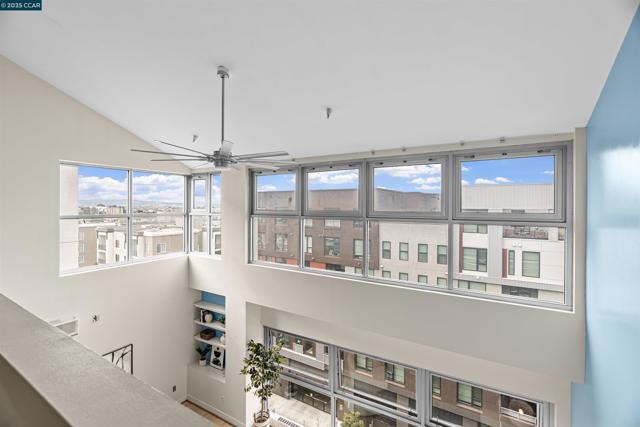 311 Oak St, Oakland CA: https://media.crmls.org/mediaz/db0989cf-461c-4ab0-851a-1fbdd0688617.jpg