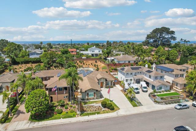 1648 Brady Cir, Carlsbad CA: https://media.crmls.org/mediaz/db0aa2dd-be40-4d2b-955c-d3009fa13895.jpg