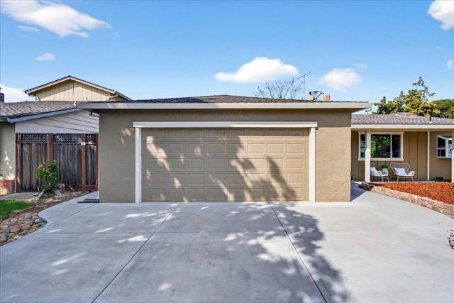1312 Lubich Drive, Mountain View CA: https://media.crmls.org/mediaz/db0b3f53-bf4f-4615-a4b4-2d76bcd22ad9.jpg