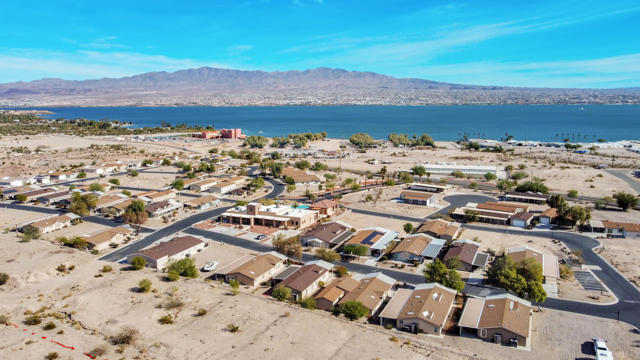 Image 53 of 83 For 12600 Havasu Lake Road