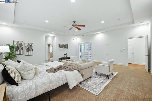 874 Overhill Dr, Hayward CA: https://media.crmls.org/mediaz/db0c4cb7-8e3c-4bb7-a013-c8077c5a1a1d.jpg