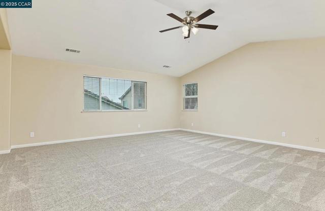 4874 Snowy Egret Way, Oakley CA: https://media.crmls.org/mediaz/db0e6f76-0389-45d9-9cf0-5fd05d1765c6.jpg
