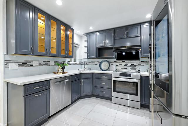 2452 W Bayshore Road, Palo Alto CA: https://media.crmls.org/mediaz/db0e99d2-d70f-4859-8fd8-cb1f50f6fd10.jpg