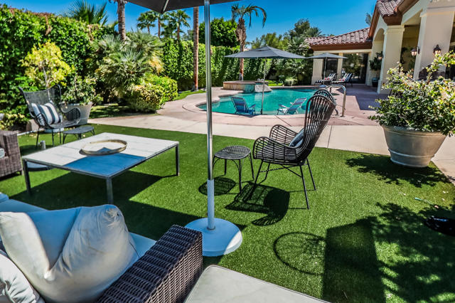 16 Villaggio Place, Rancho Mirage CA: https://media.crmls.org/mediaz/db0ea257-6519-4e35-8499-1f50d368391d.jpg