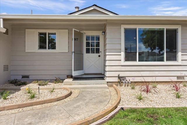 897 Loyalton Drive, Campbell CA: https://media.crmls.org/mediaz/db0f3389-991b-4a89-88f1-dd92f5befb3f.jpg