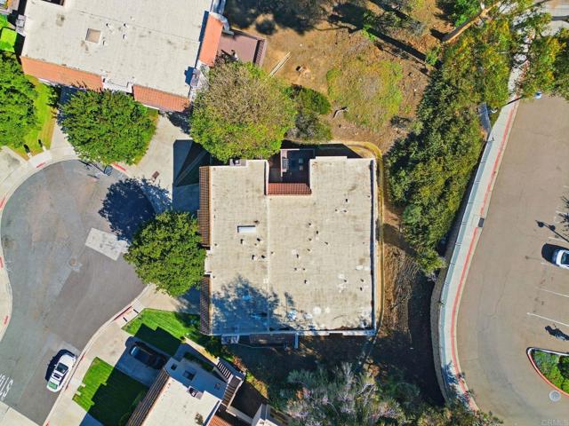 6615 Reservoir Court, San Diego CA: https://media.crmls.org/mediaz/db0fb705-ed16-4f4c-8d66-88fd907d3fb0.jpg