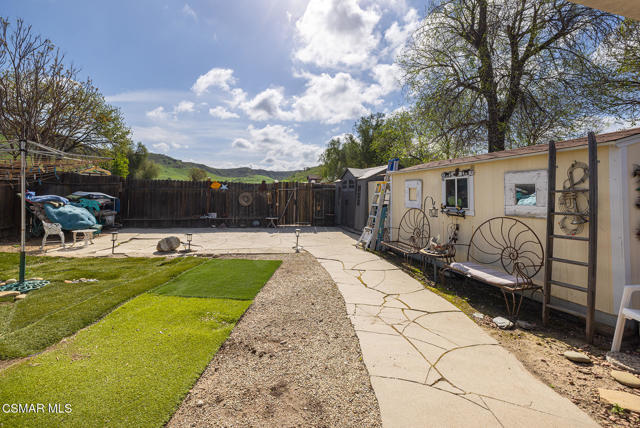 5324 Chesebro Road, Agoura Hills CA: https://media.crmls.org/mediaz/db0ff350-b6ea-4c04-925f-e90f78dce0ea.jpg