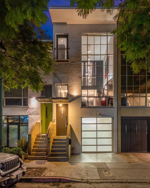 1521 Kettner Blvd, San Diego CA: https://media.crmls.org/mediaz/db1083b7-d402-4480-bafb-97bc77243ed1.jpg