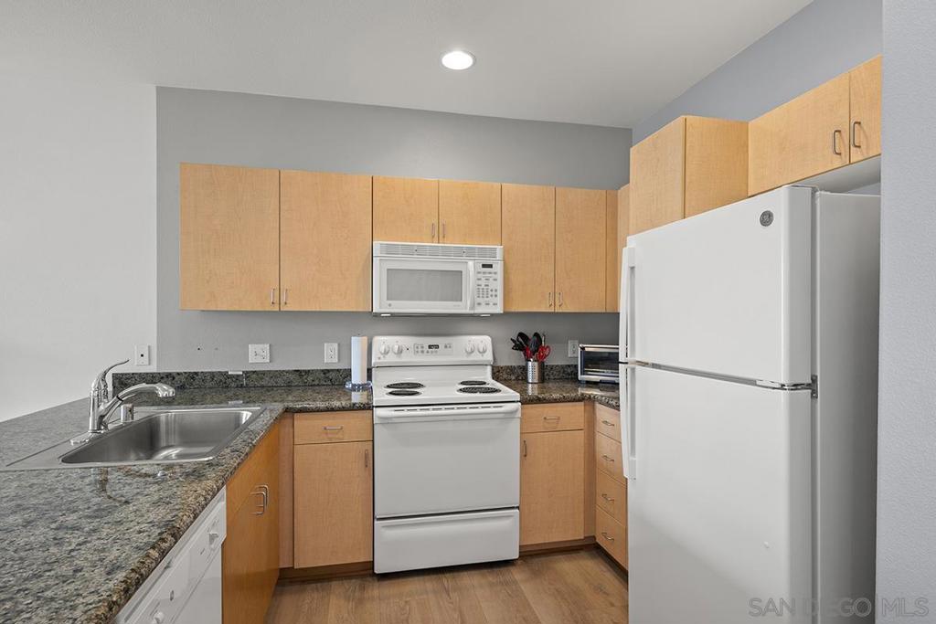 1501 Front Street - photo 8