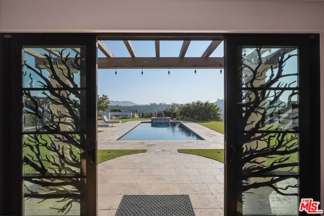 1650 Luse Tank Road, Topanga CA: https://media.crmls.org/mediaz/db115b51-7a3d-4901-93df-5230e06e5bd1.jpg