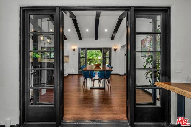 1423 Warnall Avenue, Los Angeles CA: https://media.crmls.org/mediaz/db130f91-b202-477e-b45d-13478ee171f8.jpg