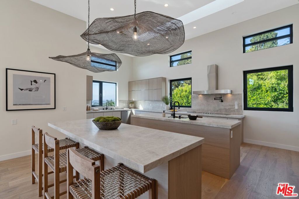 3768 Berry DriveStudio City img 27