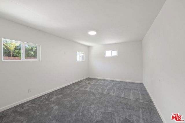 2926 S West View Street, Los Angeles CA: https://media.crmls.org/mediaz/db1624e2-5548-4fdc-a252-de291d18a3b9.jpg
