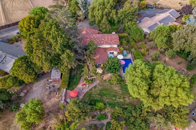 12467 Creekview Court, San Martin CA: https://media.crmls.org/mediaz/db16ba04-7770-47d3-9e53-81a786908eba.jpg