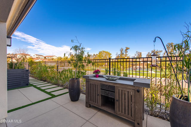 2492 Rondell Road, Camarillo CA: https://media.crmls.org/mediaz/db173896-179b-4248-8c45-760099ff5b97.jpg