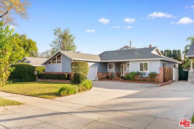 16900 Mayall Street, North Hills CA: https://media.crmls.org/mediaz/db173d9c-9fd1-48f7-8980-1cf44b557f83.jpg