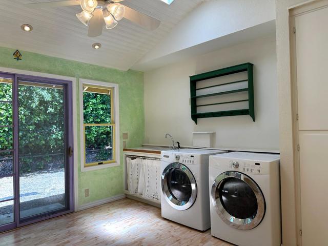 25228 La Loma Drive, Los Altos Hills CA: https://media.crmls.org/mediaz/db17e0fc-f7c4-4b95-9db1-885a00fcbbbd.jpg