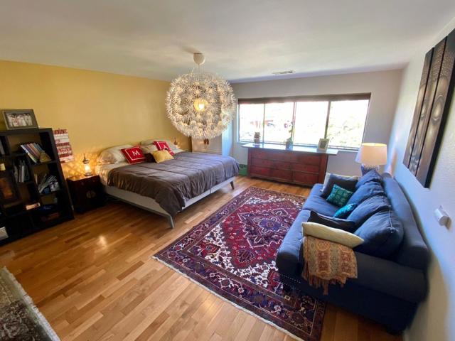 1119 Royal Lane, San Carlos CA: https://media.crmls.org/mediaz/db1812cb-fe71-4be0-a3a4-4cc9aec00303.jpg