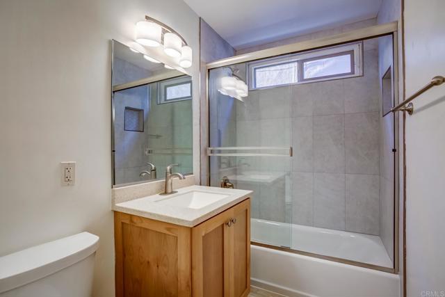 Image 3 of 6 For 3147 Jefferson Street 3