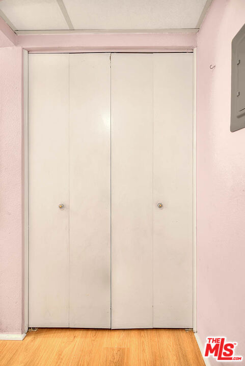 https://media.crmls.org/mediaz/db19364a-4603-4c3c-82a0-4f873c9bb700.jpg?preset=X-Large