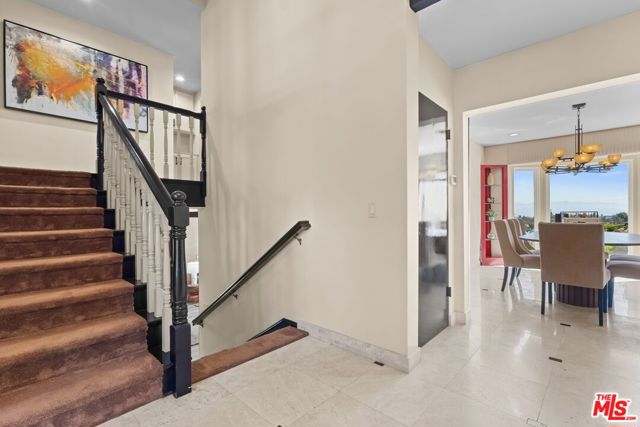 4040 Coldstream Terrace, Tarzana CA: https://media.crmls.org/mediaz/db1a7b26-1668-42ef-9a36-9f4d43ef577f.jpg