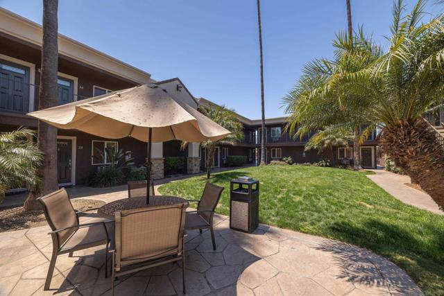 800 N Mollison Ave, El Cajon CA: https://media.crmls.org/mediaz/db1a9068-1d3d-461c-a2a0-d2d3f00d2052.jpg