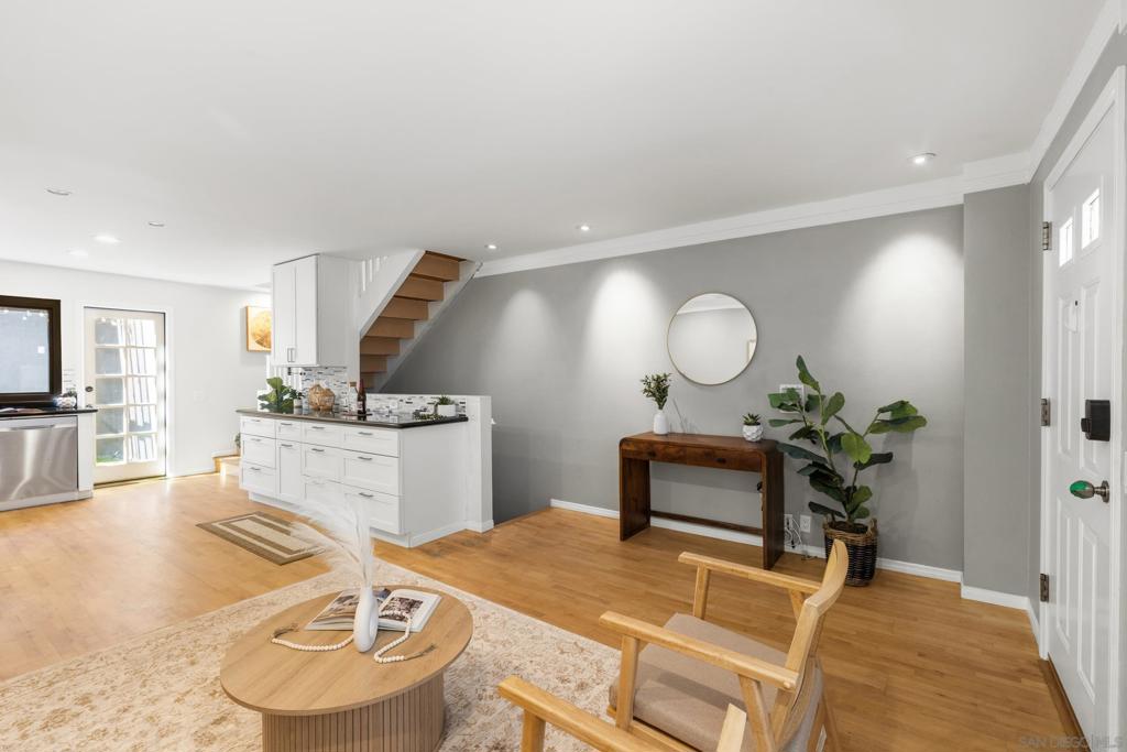 3938 Voltaire St - photo 6