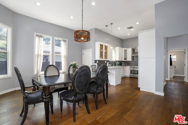319 Chestnut Avenue, Los Angeles CA: https://media.crmls.org/mediaz/db1b609c-dc21-49c2-9354-53644794c57c.jpg