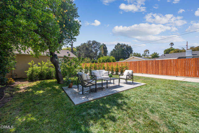 975 N Mentor Avenue, Pasadena CA: https://media.crmls.org/mediaz/db1bcf07-867c-453b-8654-309b3c809172.jpg