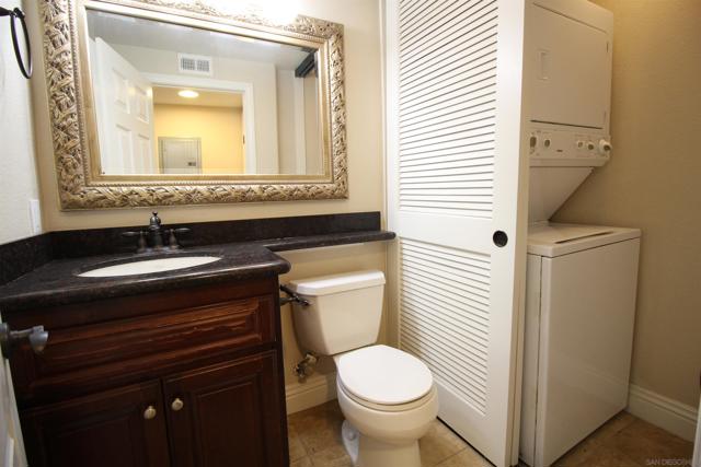 3955 Nobel Dr, San Diego CA: https://media.crmls.org/mediaz/db1c81d7-30e6-481f-b7e5-b620882be5cf.jpg