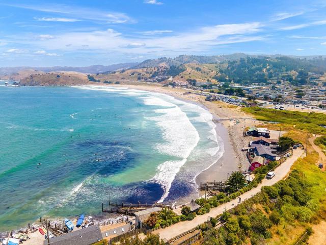 1207 Danmann Avenue, Pacifica CA: https://media.crmls.org/mediaz/db1d6806-8a2c-4681-b651-c5c2245b0119.jpg